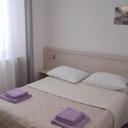 Apartments And Rooms By The Sea Jakisnica, Pag - 4160 Lun  Zewnętrze zdjęcie