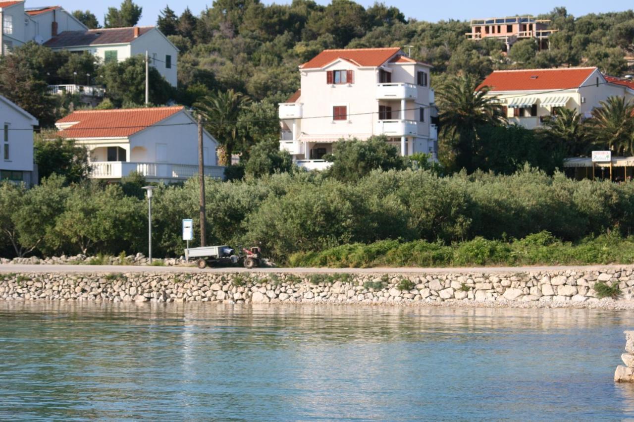 Apartments And Rooms By The Sea Jakisnica, Pag - 4160 Lun  Zewnętrze zdjęcie