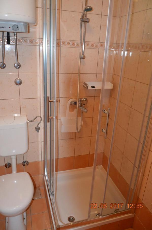 Apartments And Rooms By The Sea Jakisnica, Pag - 4160 Lun  Zewnętrze zdjęcie