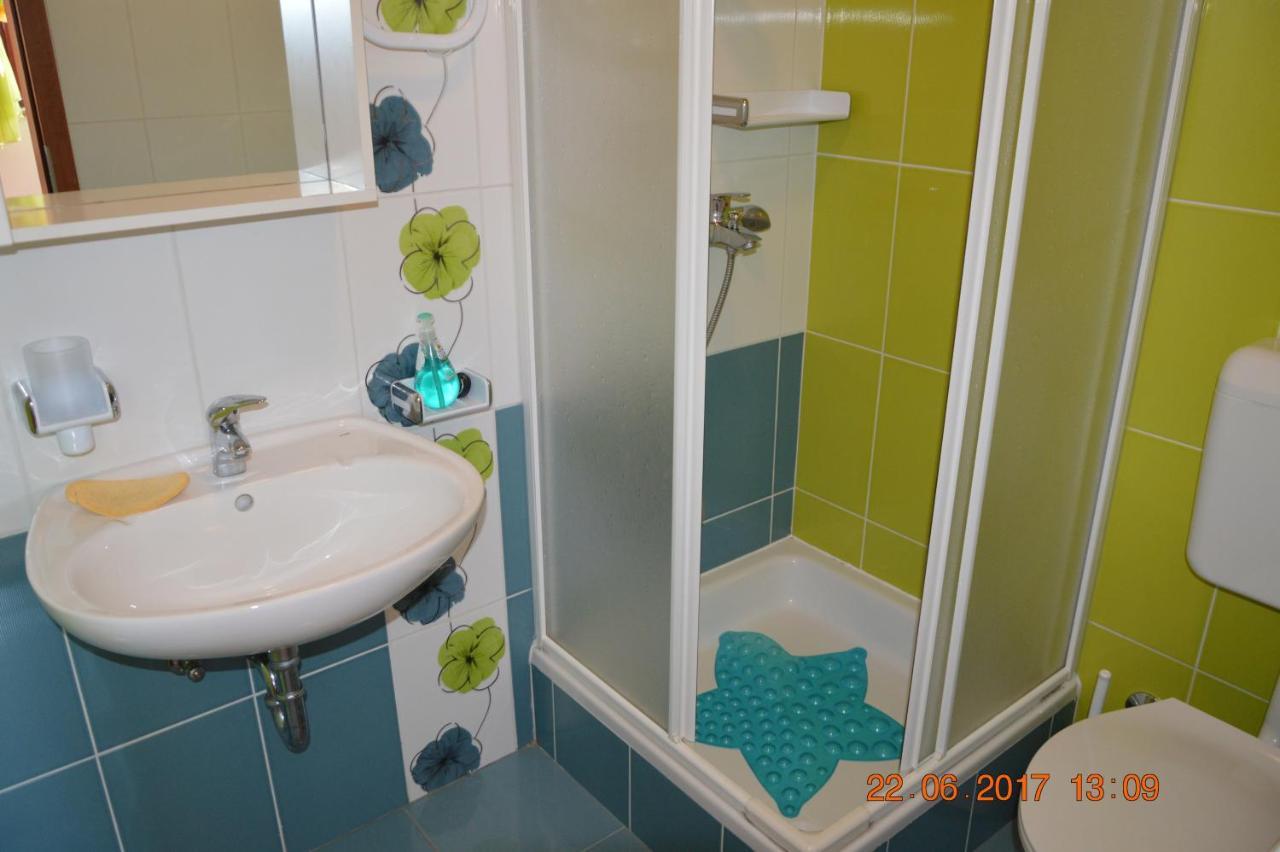 Apartments And Rooms By The Sea Jakisnica, Pag - 4160 Lun  Zewnętrze zdjęcie