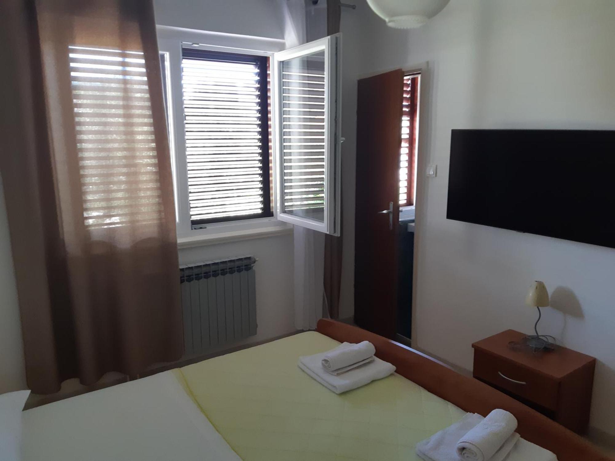 Apartments And Rooms By The Sea Jakisnica, Pag - 4160 Lun  Pokój zdjęcie