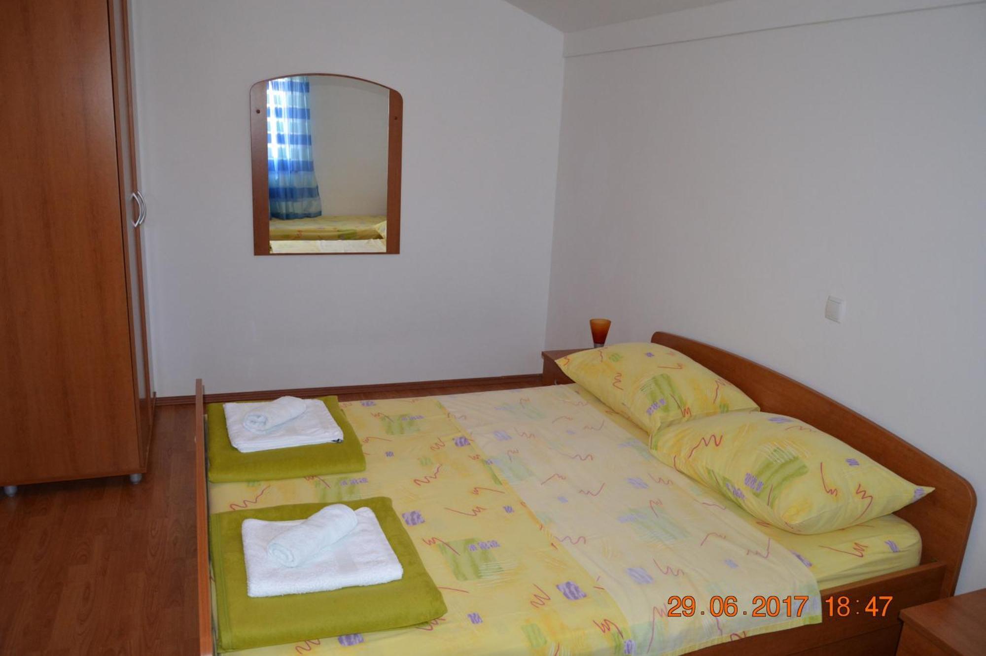 Apartments And Rooms By The Sea Jakisnica, Pag - 4160 Lun  Pokój zdjęcie