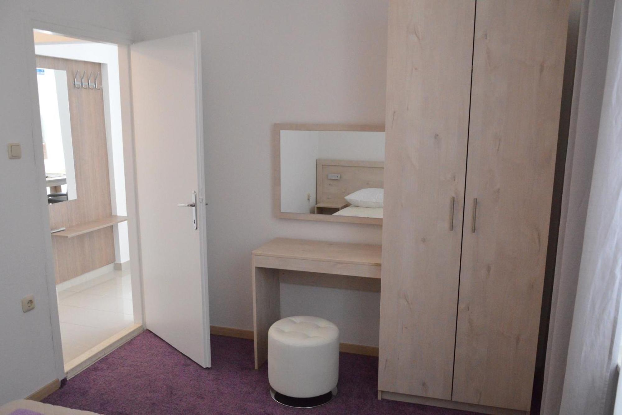 Apartments And Rooms By The Sea Jakisnica, Pag - 4160 Lun  Pokój zdjęcie